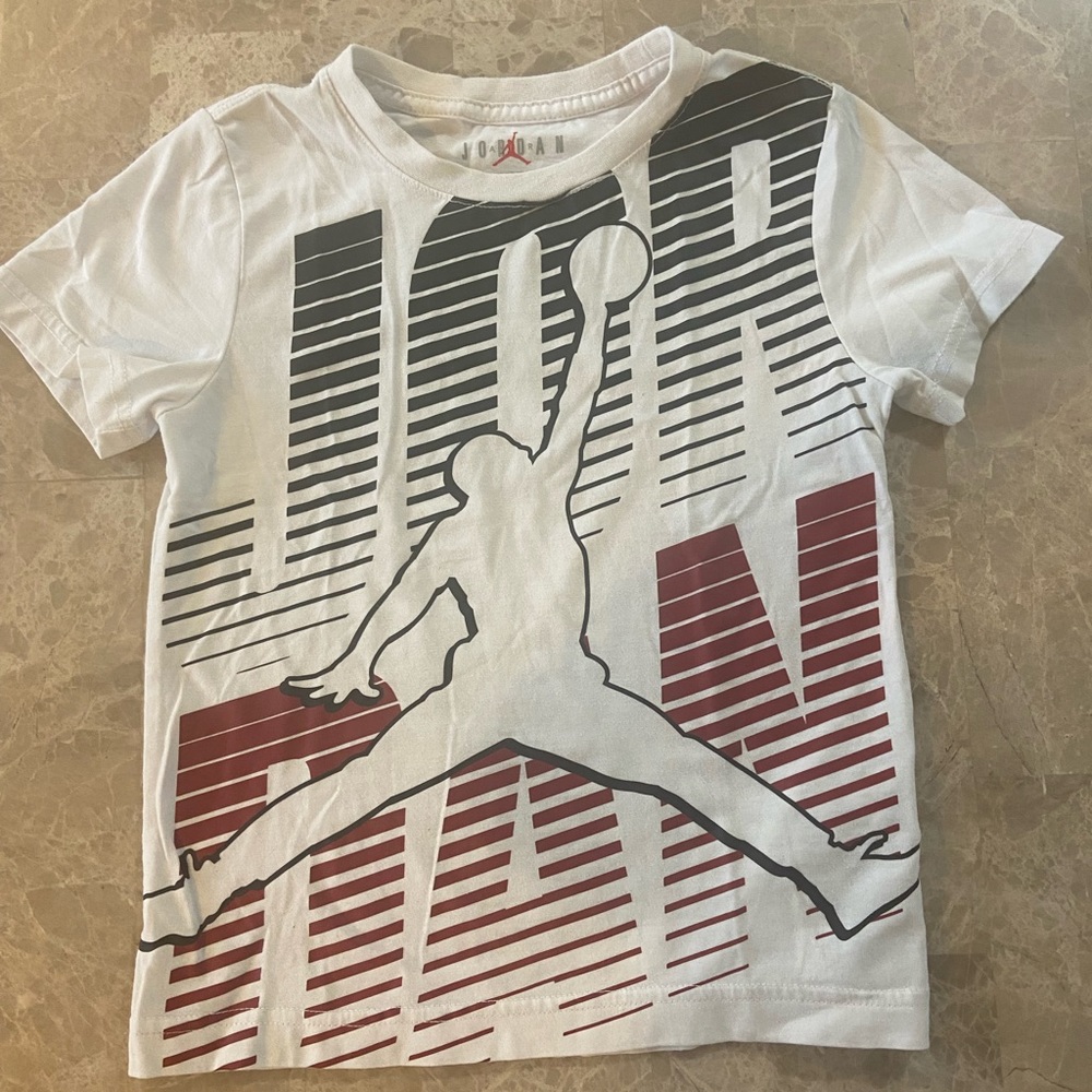 FINAL SALE Boys Jordan tee SzL 6-7yrs